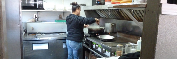 Jesse-Bojorquez-working-in-the-kitchen