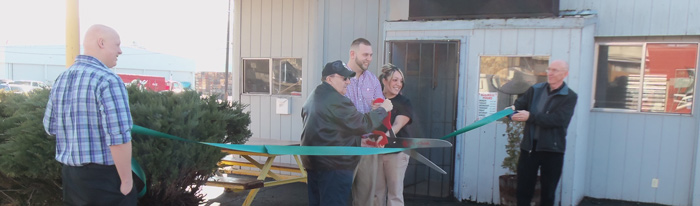 cutting-the-ribbon